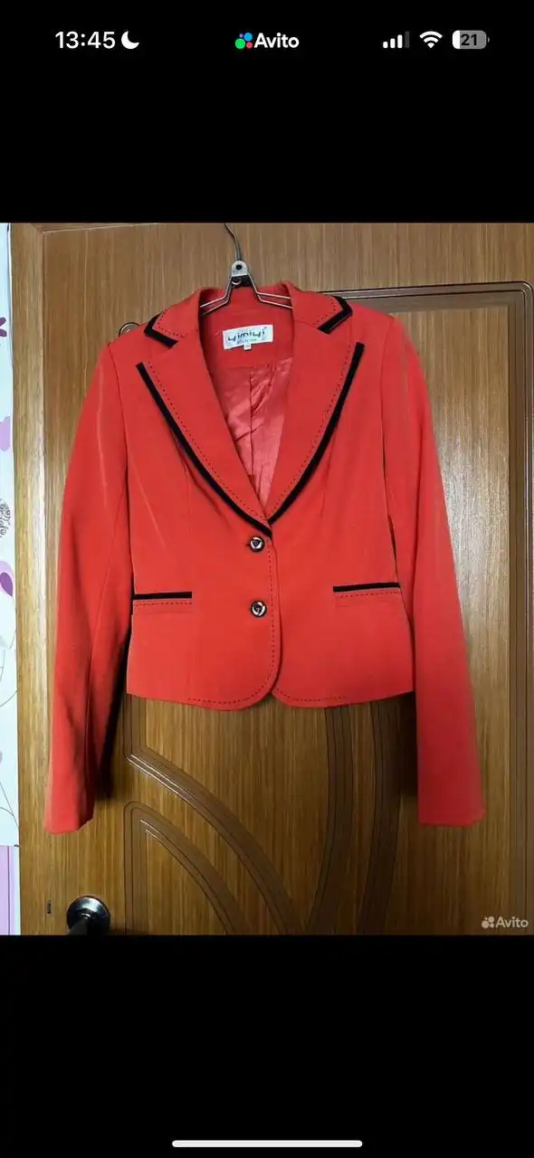Продажа пиджака, костюма и платьев - Одежда в Москва