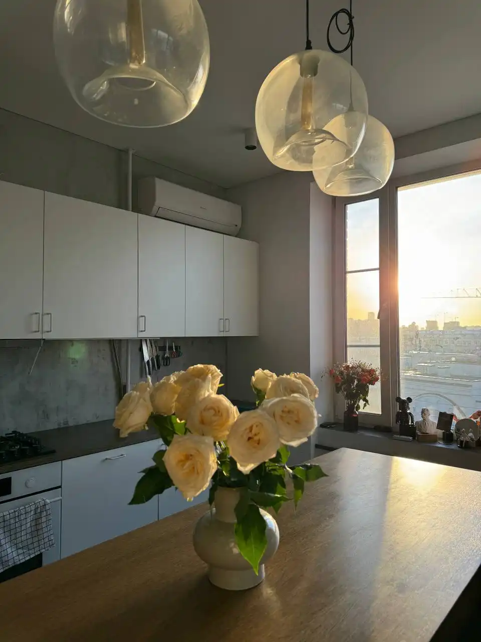 Продажа квартиры на ПАТРИКАХ в Москве - Недвижимость в Москва