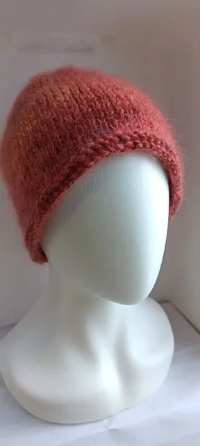 Шапочки ручной работы из шести с мохером - частное объявление в Москва