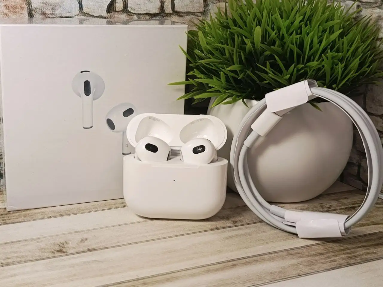 Продажа реплик беспроводных наушников AirPods - Наушники (Электроника) в Москва