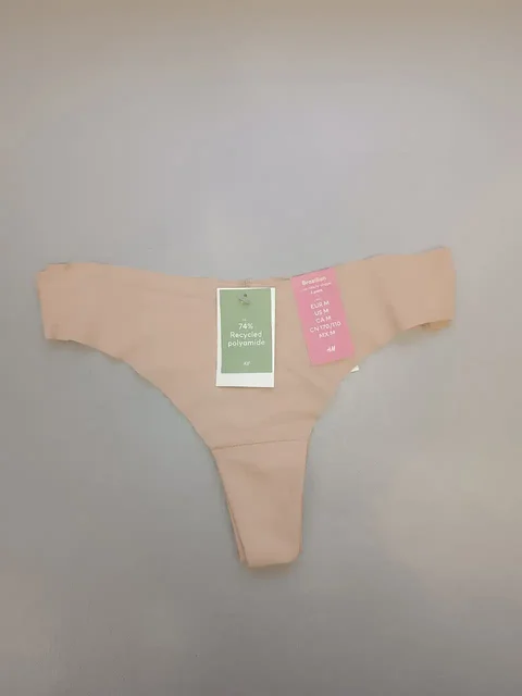 Комплект трусиков H&M размер М - Одежда для детей в Москва