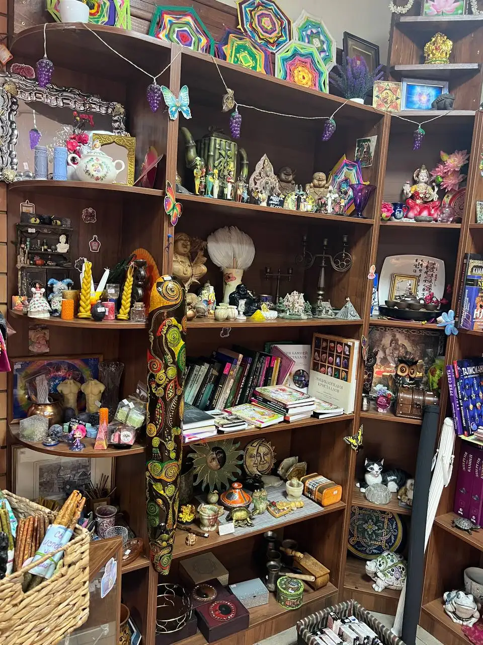 Ликвидация магазина. Распродажа мебели и товара - Мебель (Барахолка) в Москва