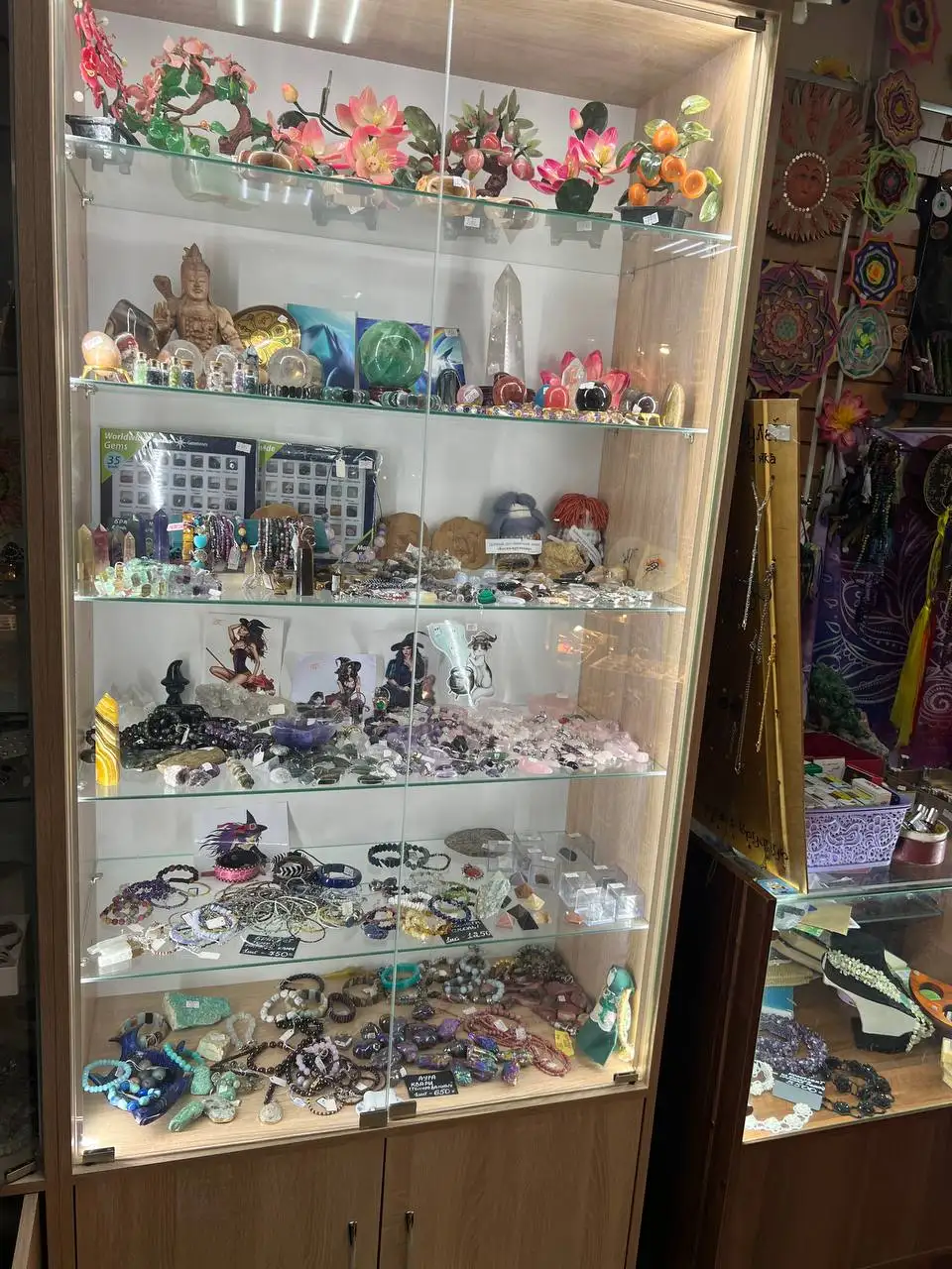 Ликвидация магазина. Распродажа мебели и товара - Мебель (Барахолка) в Москва