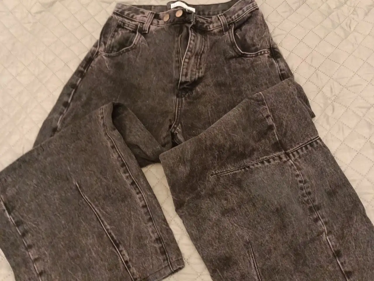 Брюки на девушку 42-44 размера - Женская одежда (Одежда) в Москва