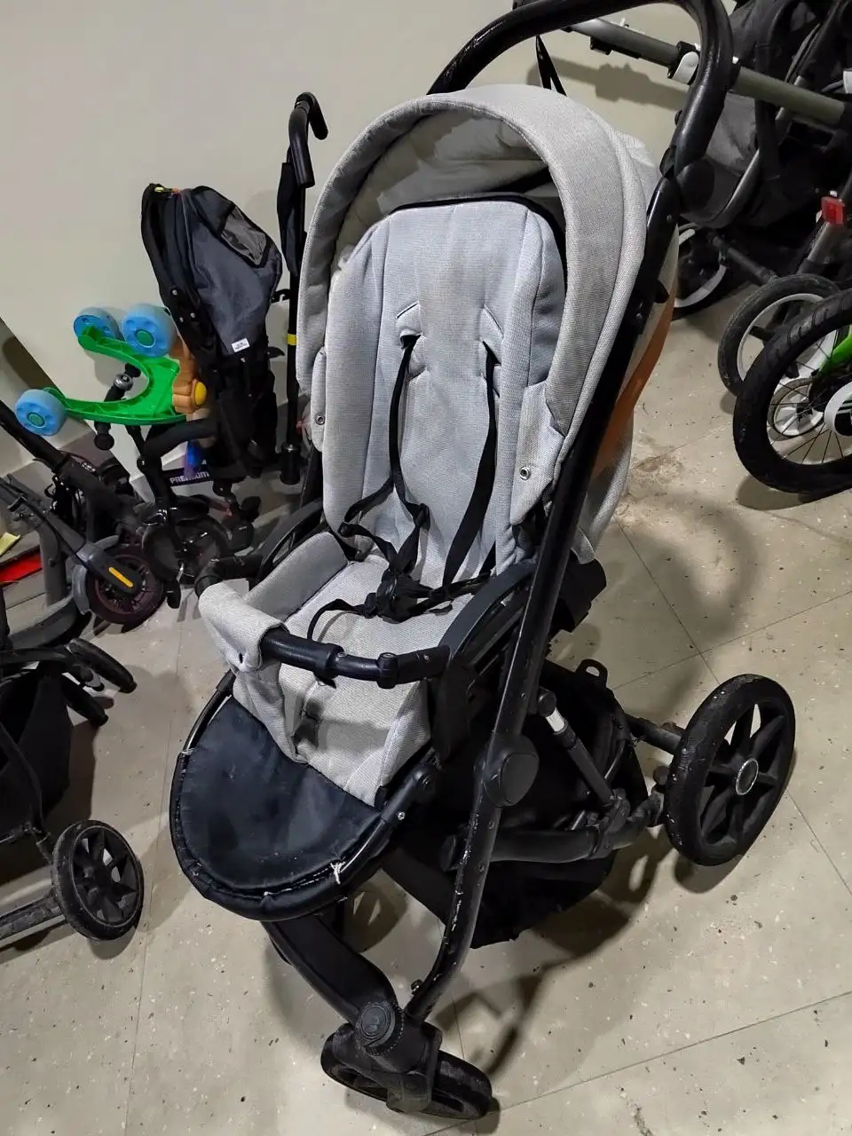 Продам коляску 2 в 1 с автолюлькой - Коляски (Товары для детей) в Москва