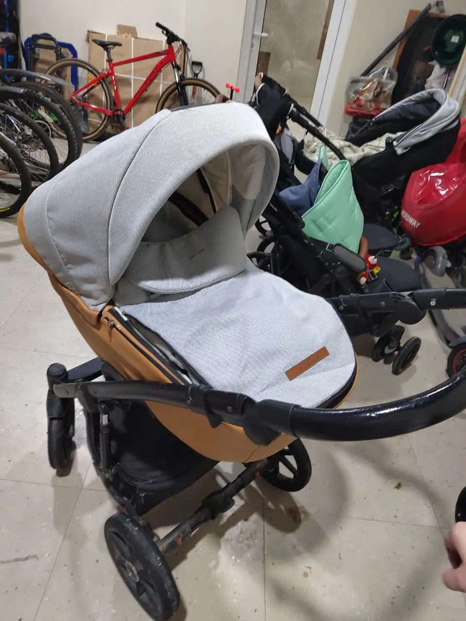 Продам коляску 2 в 1 с автолюлькой - Коляски (Товары для детей) в Москва