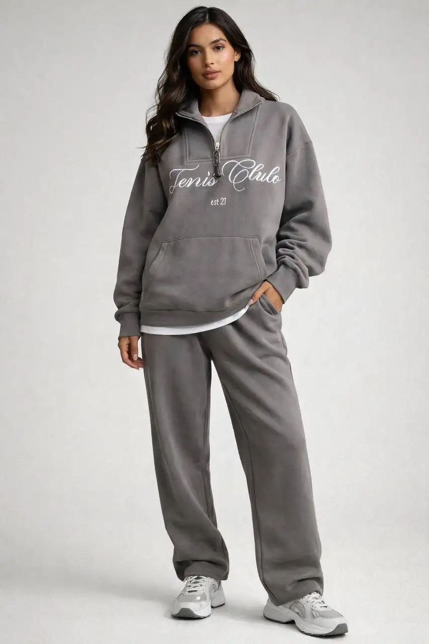 Спортивный женский костюм размер М - Спортивная одежда (Одежда) в Долгопрудный