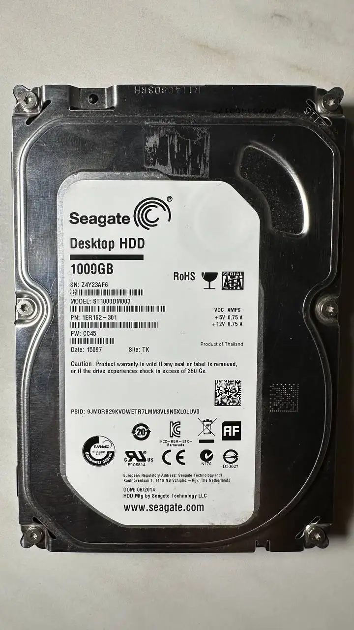 Жесткие диски Seagate Desktop HDS 1000гб и Seagate Barracuda 1TB - Компьютерные комплектующие (Электроника) в Серпухов