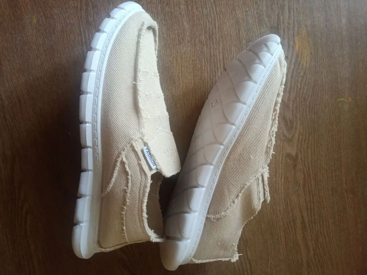 Туфли и кроссовки 42 размера - Обувь (Одежда) в Москва