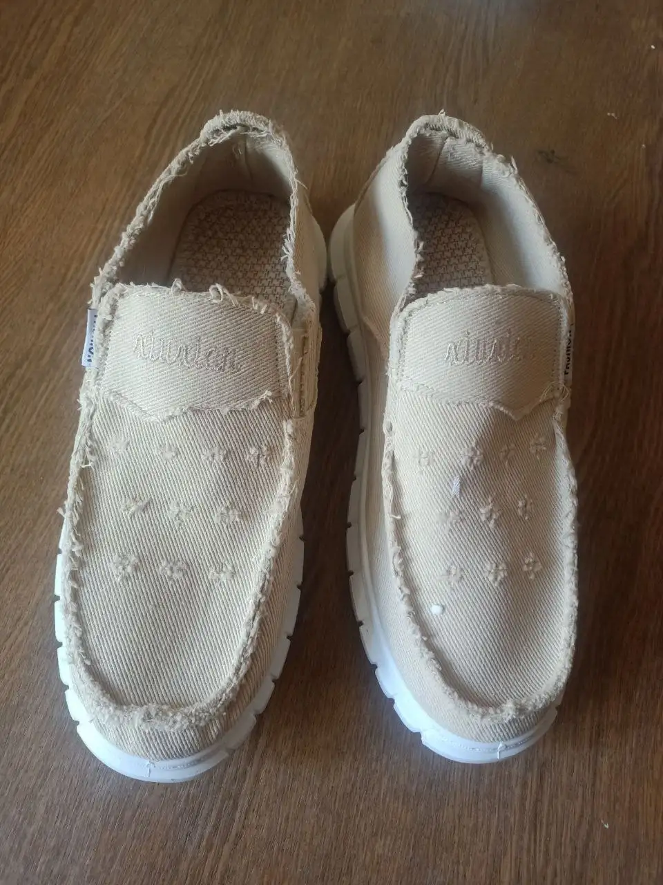 Туфли и кроссовки 42 размера - Обувь (Одежда) в Москва