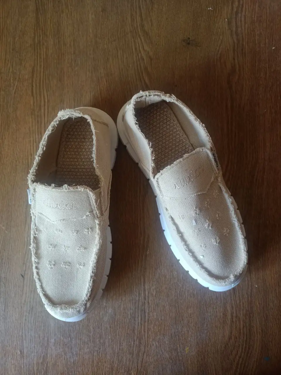 Туфли и кроссовки 42 размера - Обувь (Одежда) в Москва