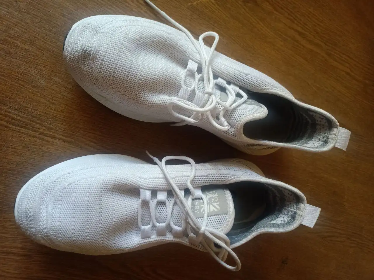 Туфли и кроссовки 42 размера - Обувь (Одежда) в Москва