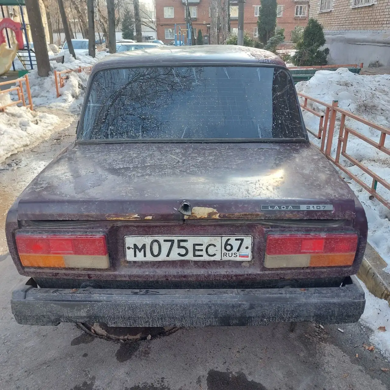 ВАЗ 2107 на запчасти или под восстановление - Запчасти (Авто) в Красногорск