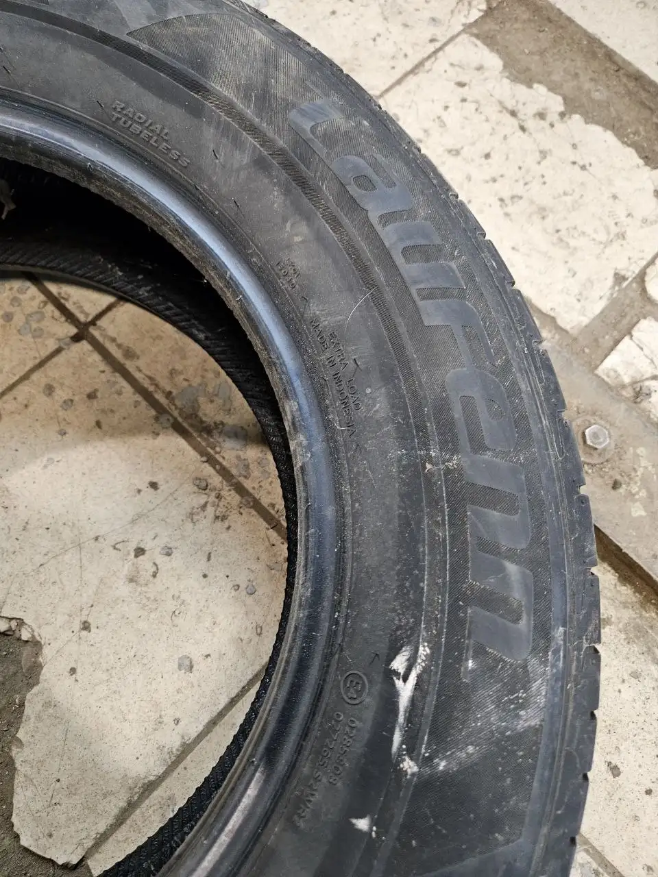 Продажа комплекта шин R17 235/65 - Шины и диски (Авто) в Москва