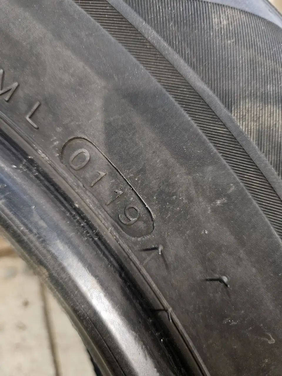 Продажа комплекта шин R17 235/65 - Шины и диски (Авто) в Москва