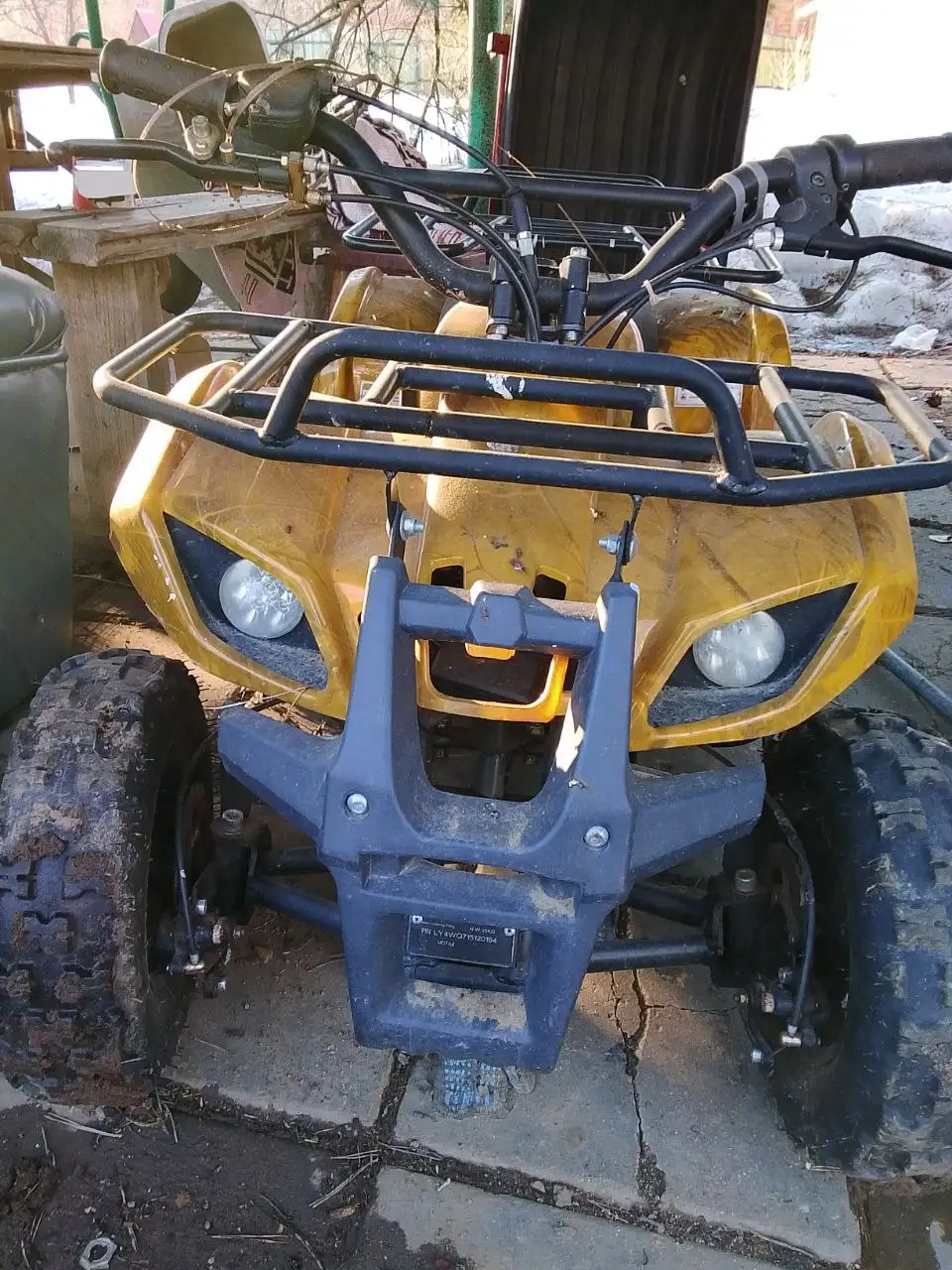 Продам детский квадроцикл на ходу - Квадроциклы (Хобби и отдых) в Москва