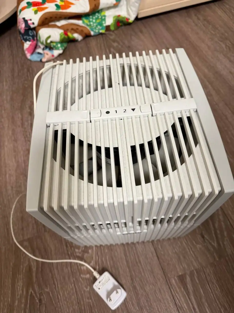 Очиститель воздуха Venta в отличном состоянии - Для дома и дачи в Москва