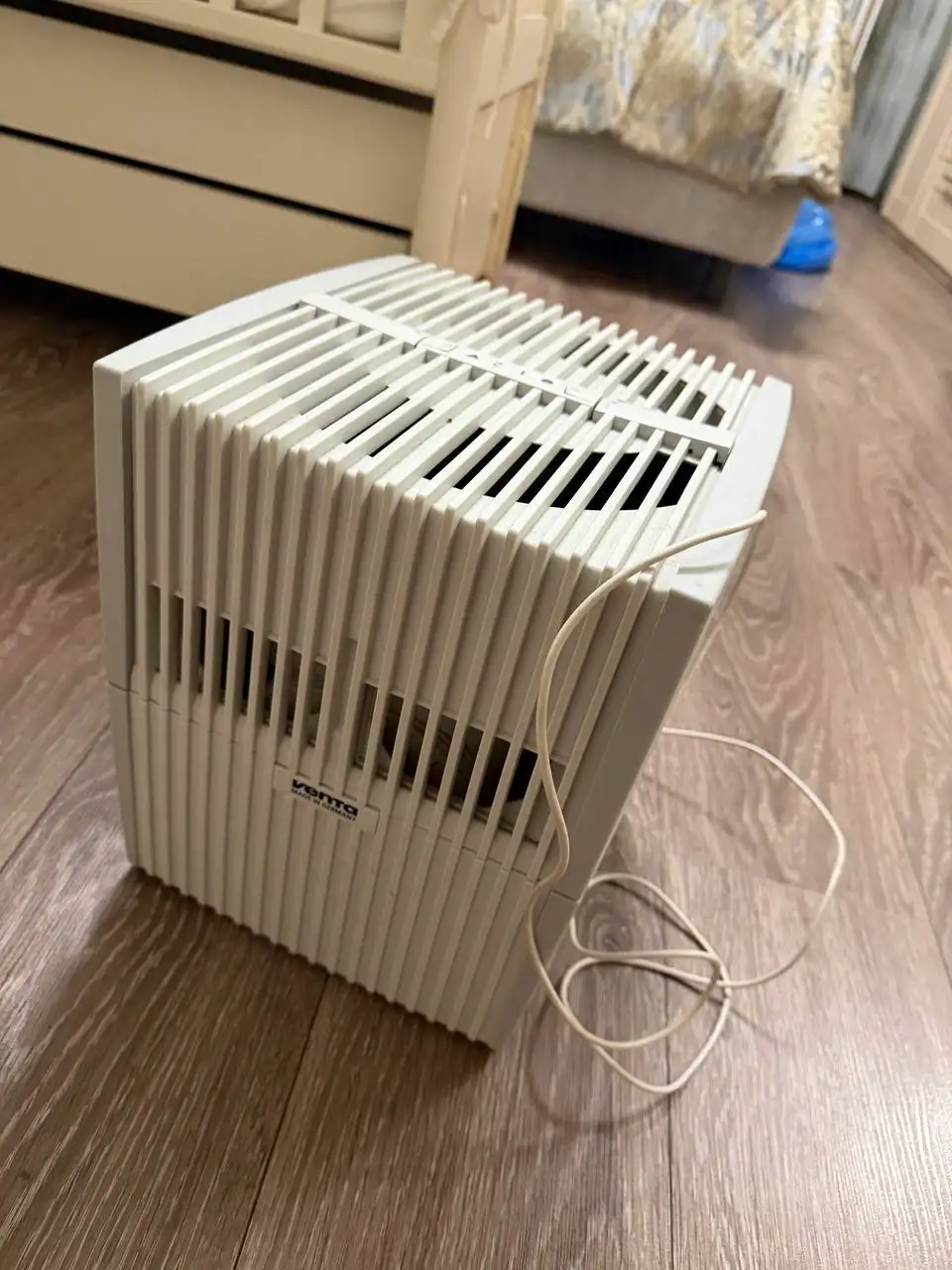 Очиститель воздуха Venta в отличном состоянии - Для дома и дачи в Москва