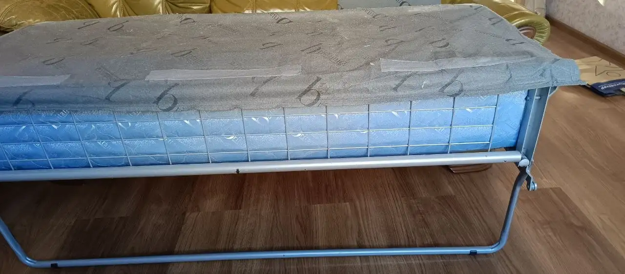 Отдам диван - Мебель (Для дома и дачи) в Москва