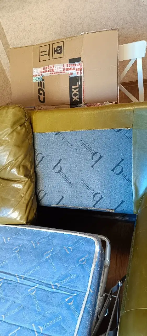 Отдам диван - Мебель (Для дома и дачи) в Москва