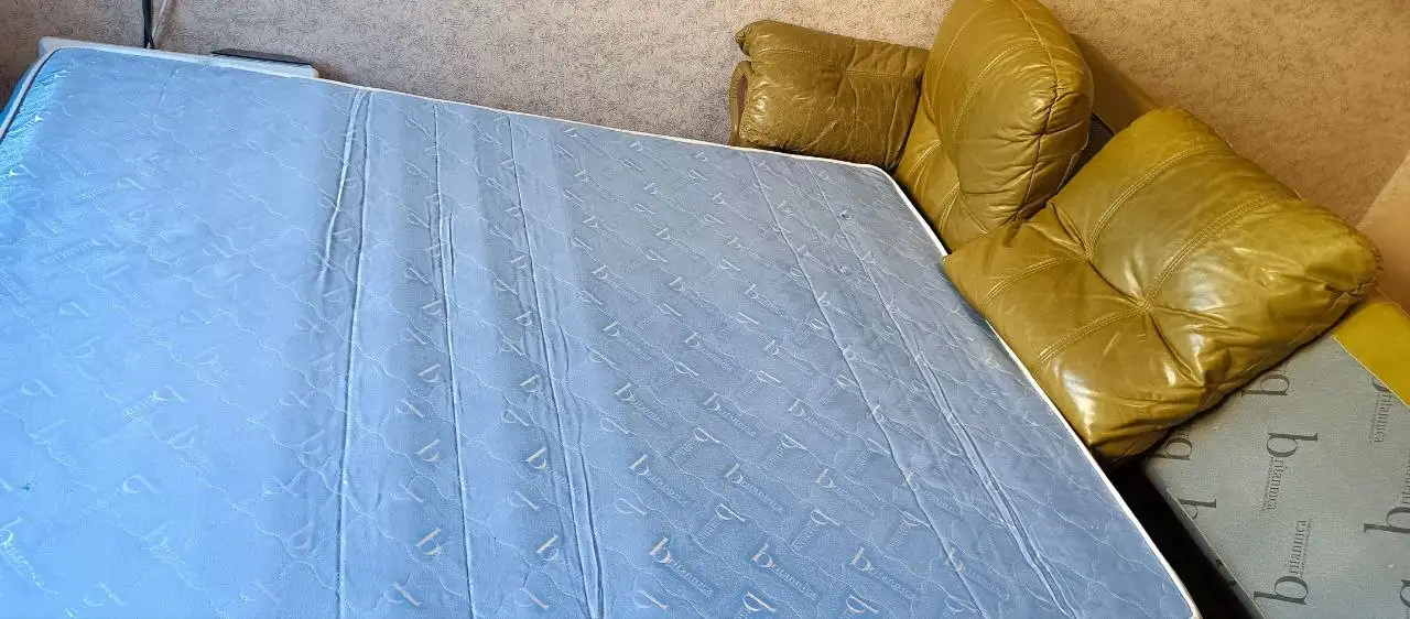 Отдам диван - Мебель (Для дома и дачи) в Москва