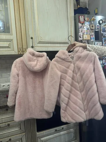 Шубки цвета пудра размеры 140 и 146 - Верхняя одежда в Москва