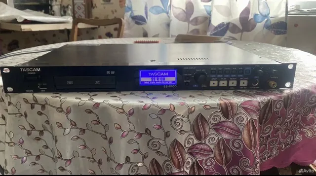 Аудио рекордер Tascam SS-R100 - частное объявление в Москва