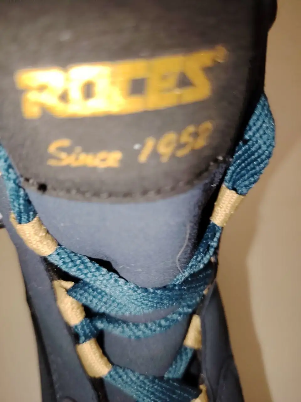 Коньки Roces 42 размера в отличном состоянии - Коньки (Хобби и отдых) в Москва