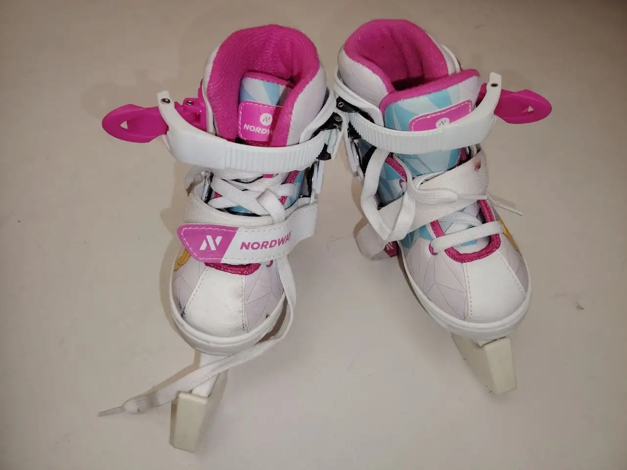 Коньки Roces 42 размера в отличном состоянии - Коньки (Хобби и отдых) в Москва