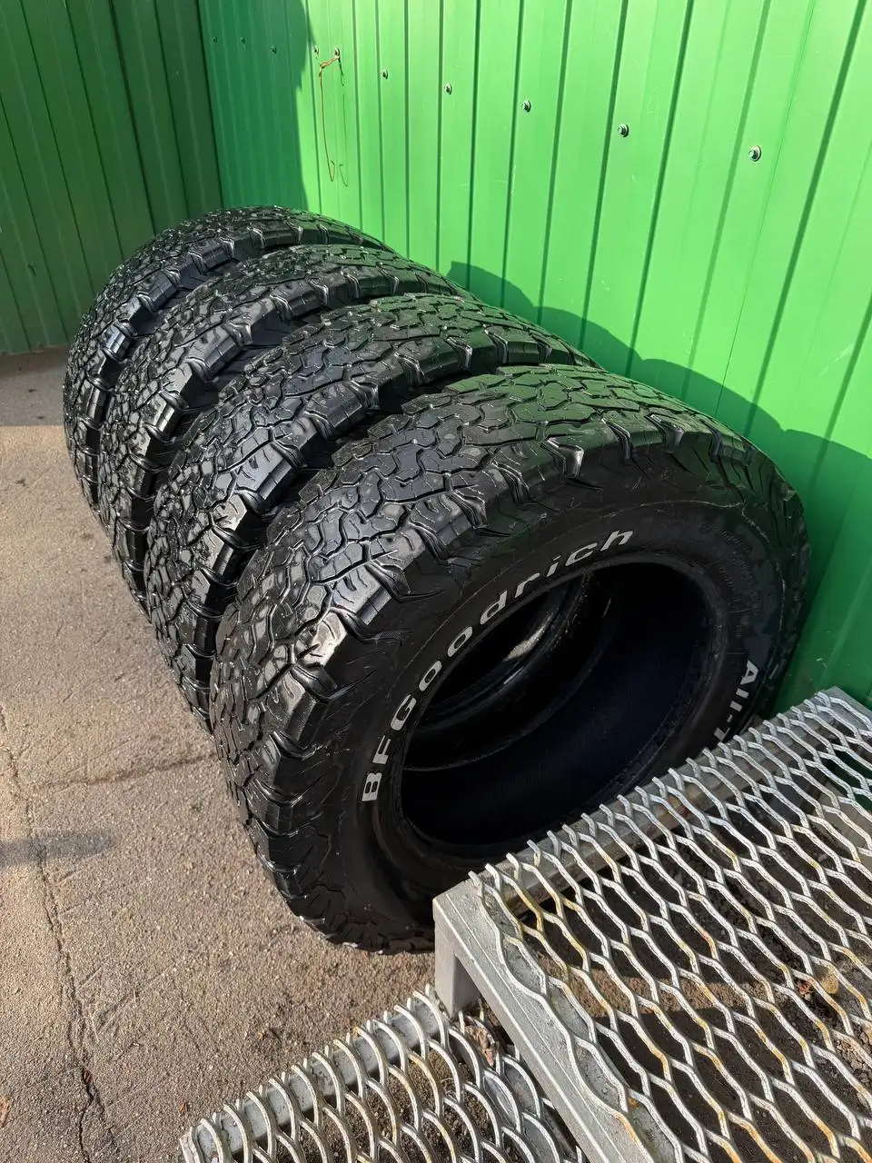 Шины BFGoodrich All-Terrain T/A 245/70 R17 - Шины и диски (Авто) в Москва