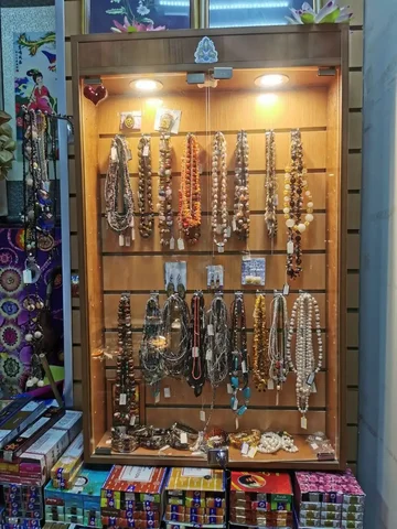 Шкаф для бус и ликвидация украшений - Барахолка в Москва