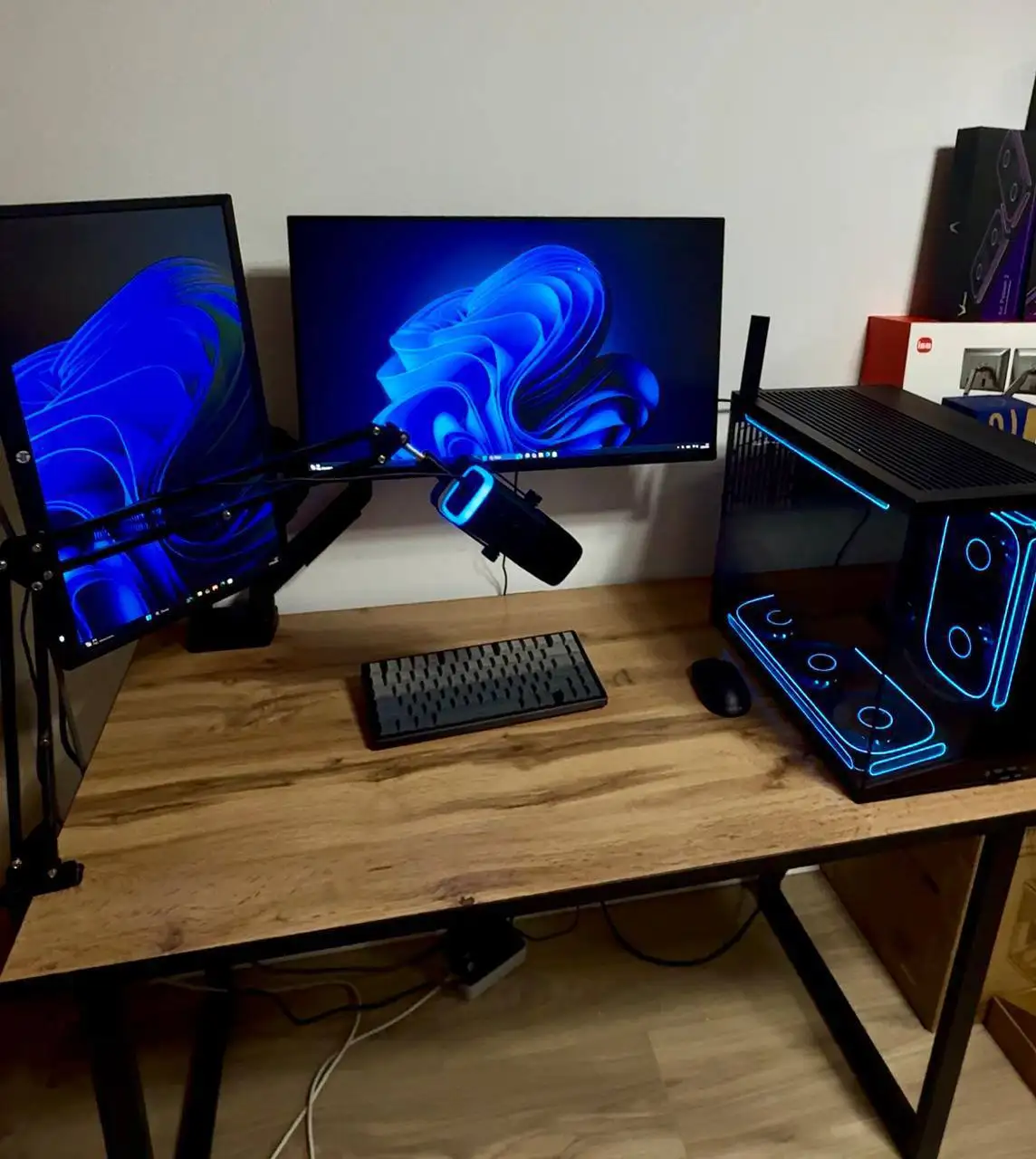 Игровой компьютер в полном комплекте - Компьютеры (Электроника) в Москва