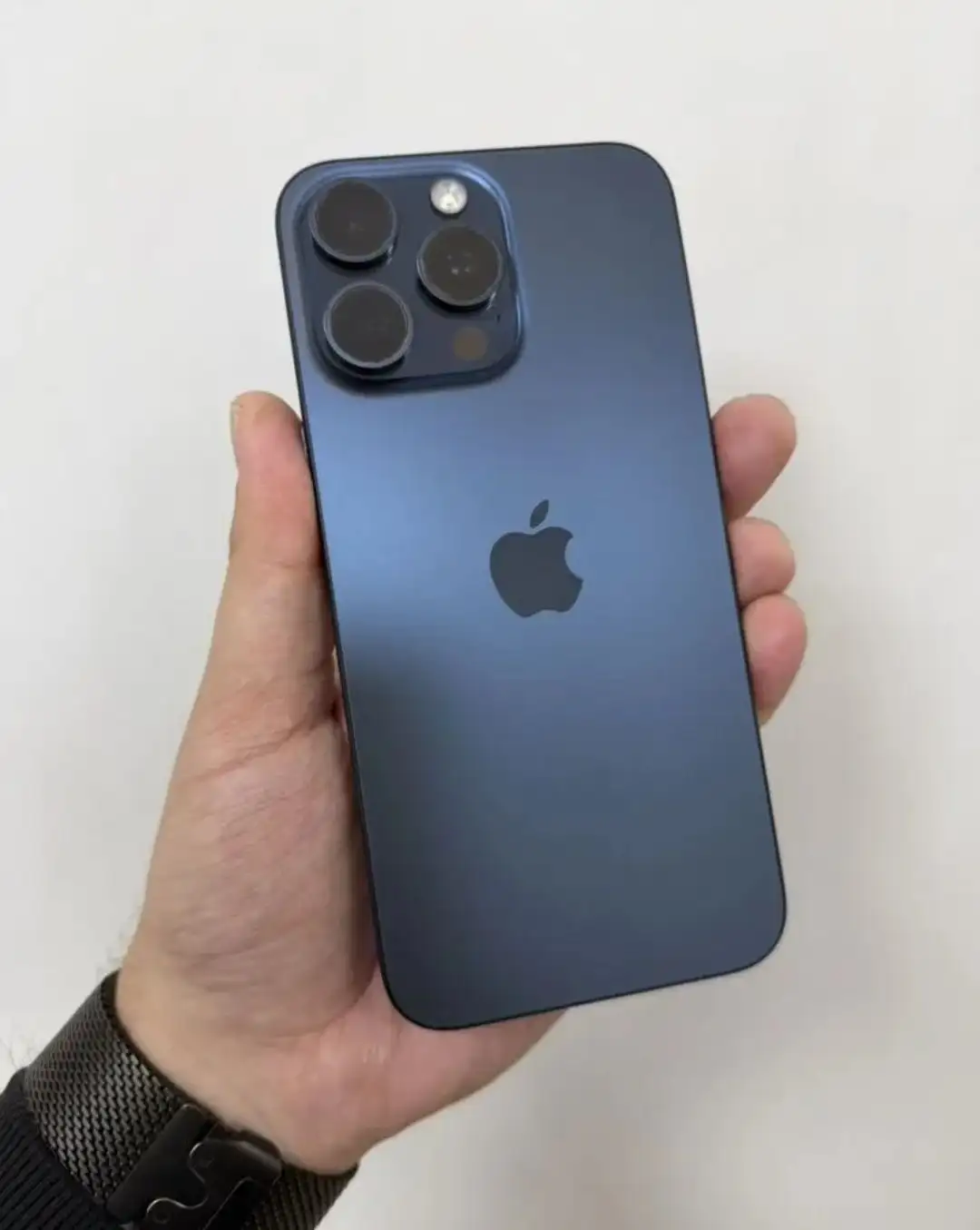 iPhone 15 Pro Max 1024 GB - Смартфоны (Электроника) в Москва