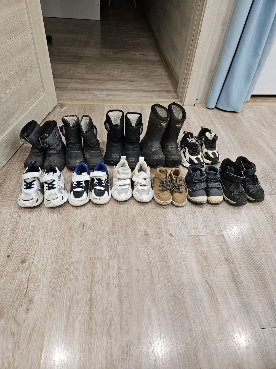 Отдам бесплатно обувь - Обувь (Одежда) в Москва