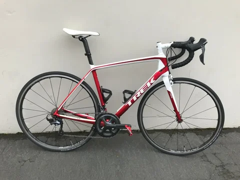 Trek Madone 5.2 Карбоновый шоссейный велосипед - Хобби и отдых в Москва