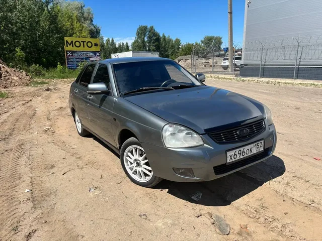 Lada Priora 2011 года в хорошем состоянии - Модели Mercedes-Benz в Нижний Новгород