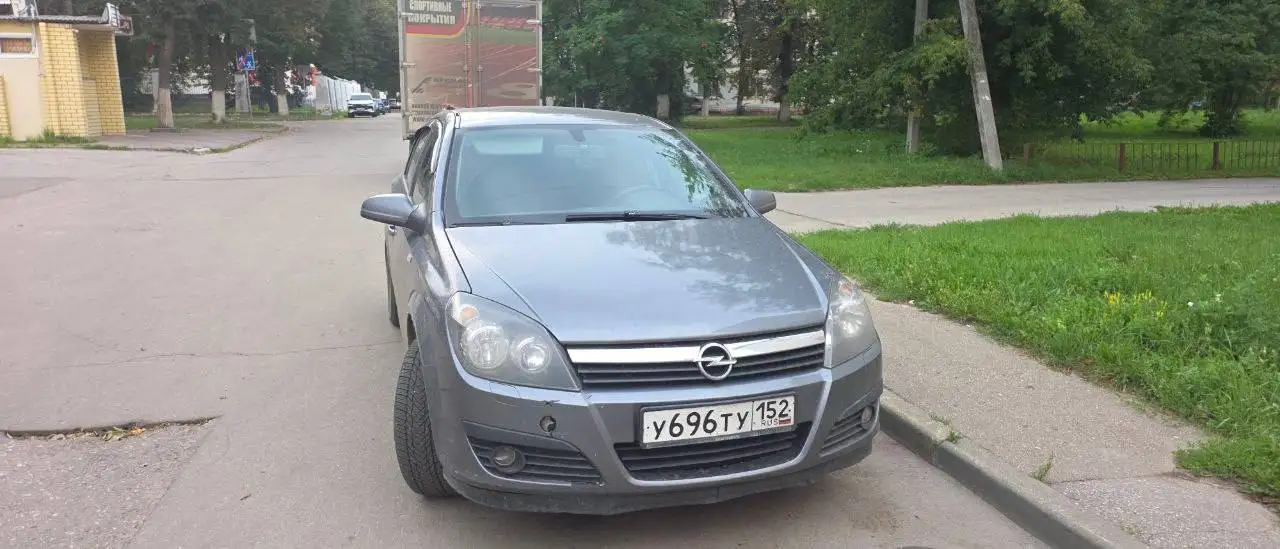 Opel Astra 2006, робот, ходовка в порядке, кузов требует внимания - Легковые автомобили (Авто) в Нижний Новгород