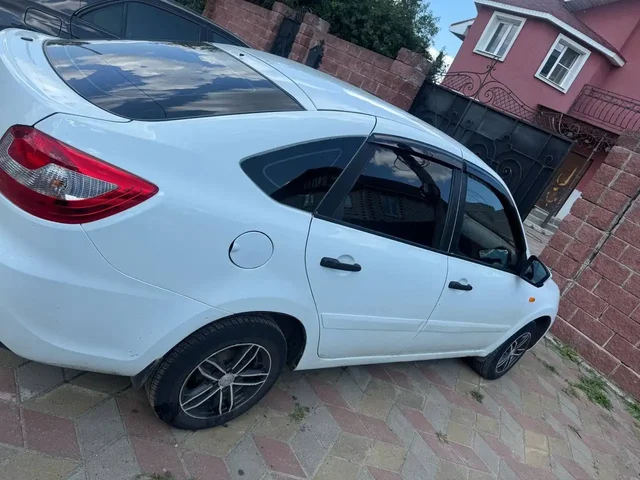 Продам автомобиль 2014 года - Автомобили в Нижний Новгород