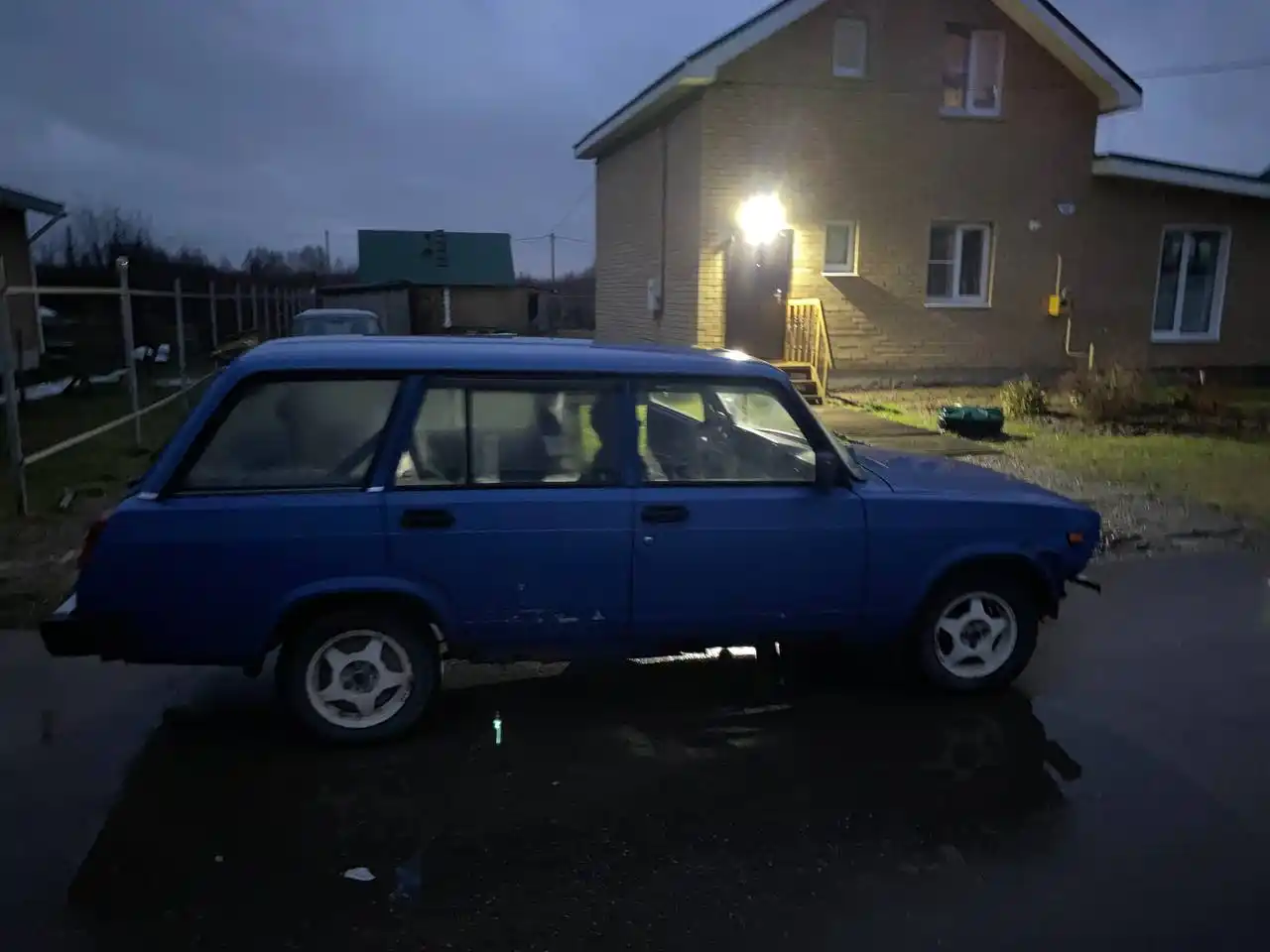 Продажа автомобиля ВАЗ 2105 2005 года