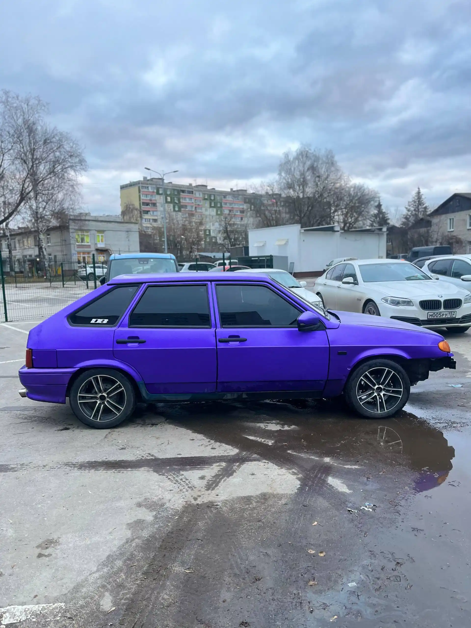 ВАЗ 2114 в шикарном фиолетовом цвете