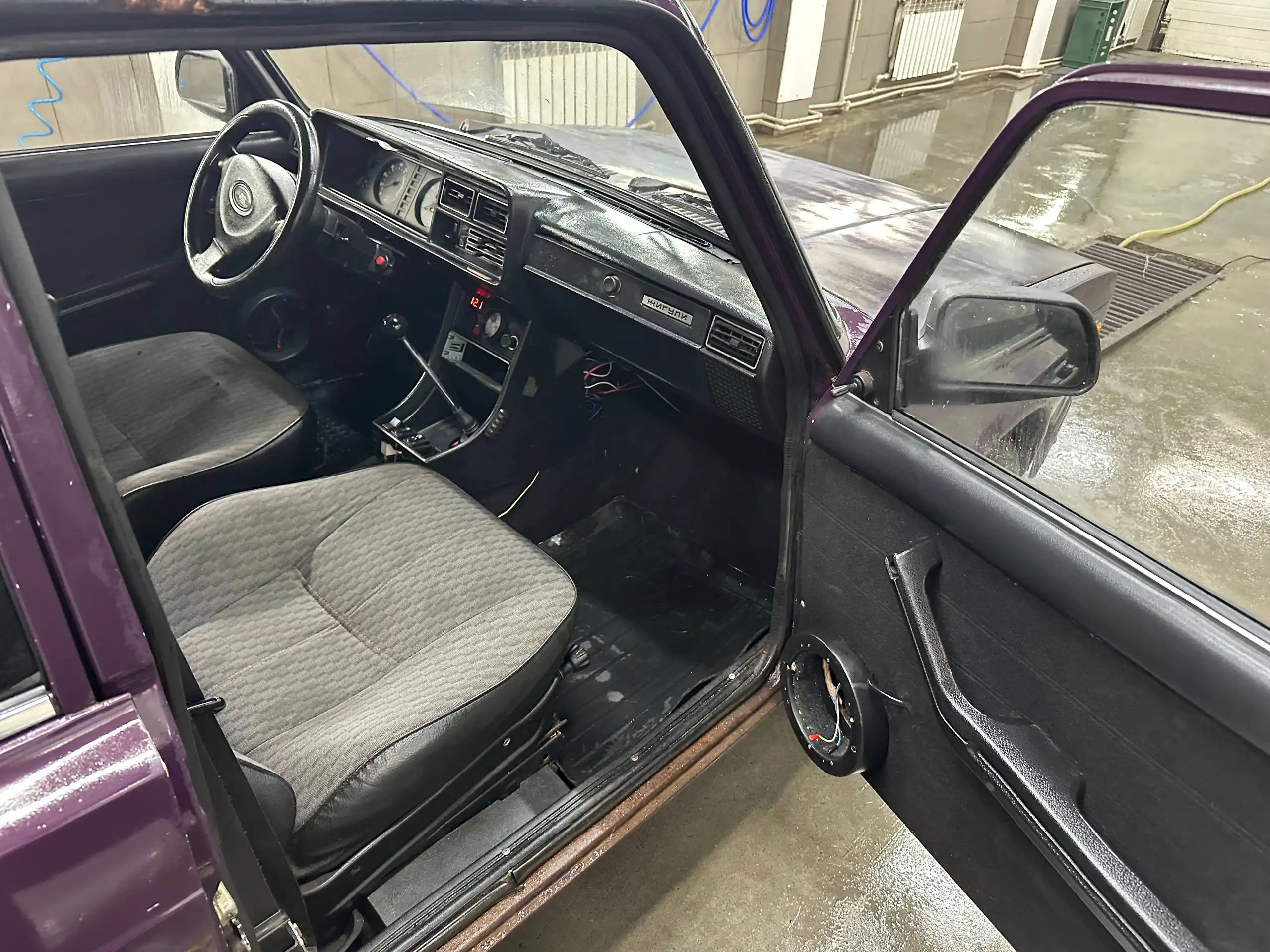 Продам ВАЗ 2107 карбюратор 2004 года