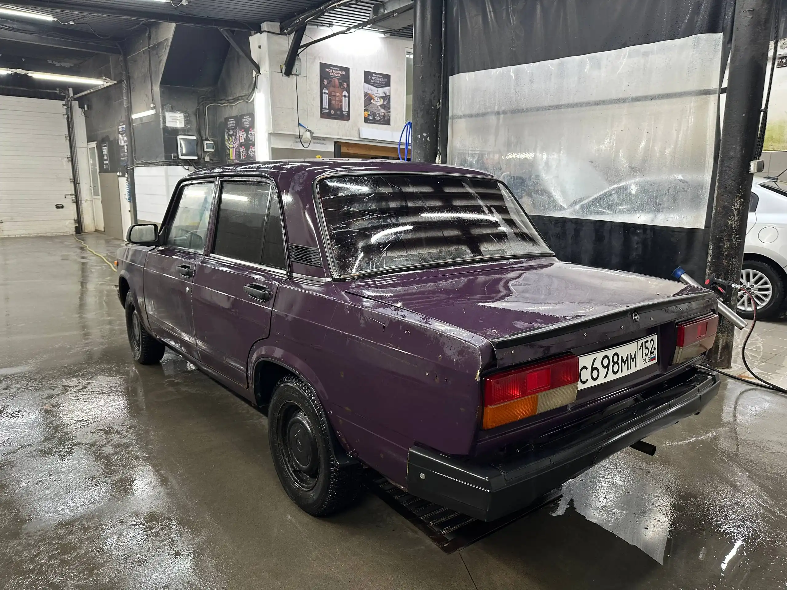 Продам ВАЗ 2107 карбюратор 2004 года