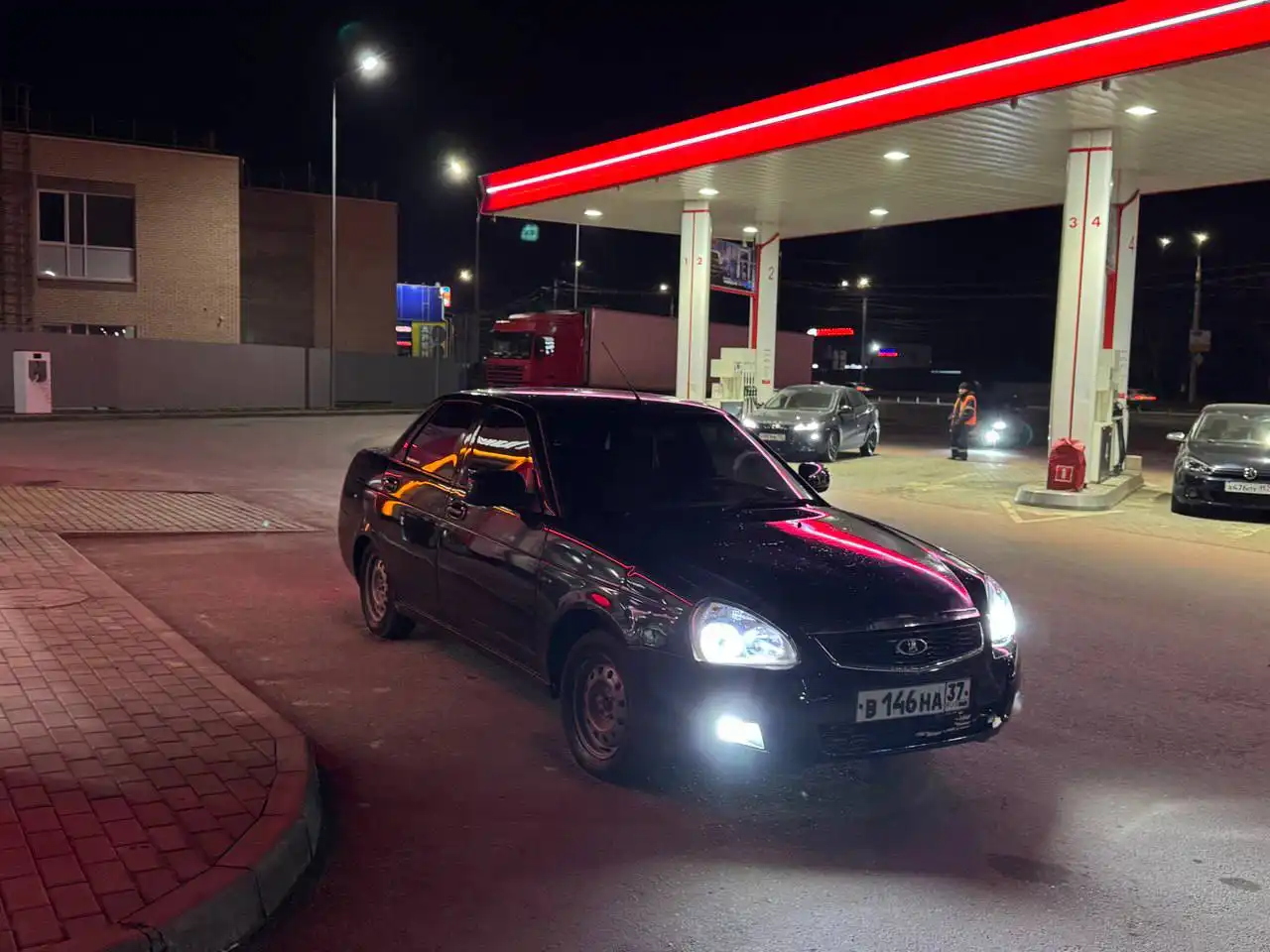 Продажа автомобиля 2012 года в отличном состоянии