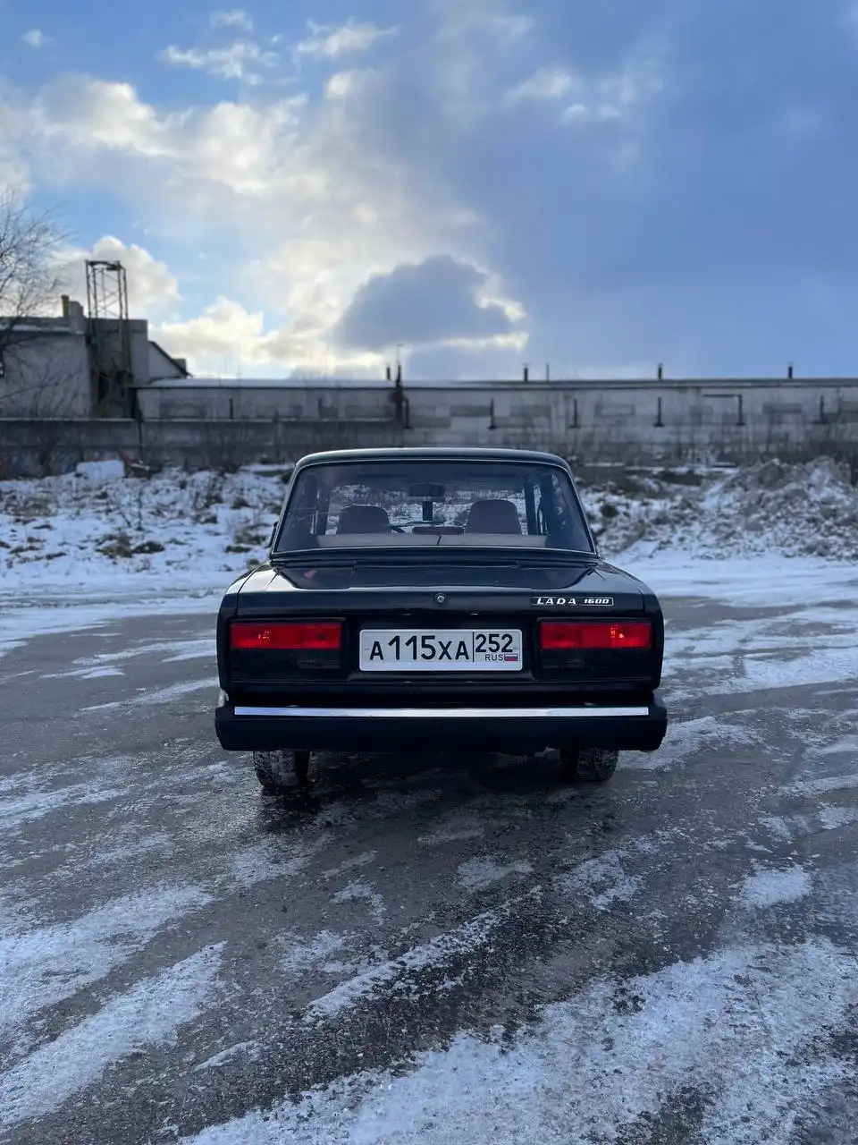 Toyota Camry 2011 года в отличном состоянии