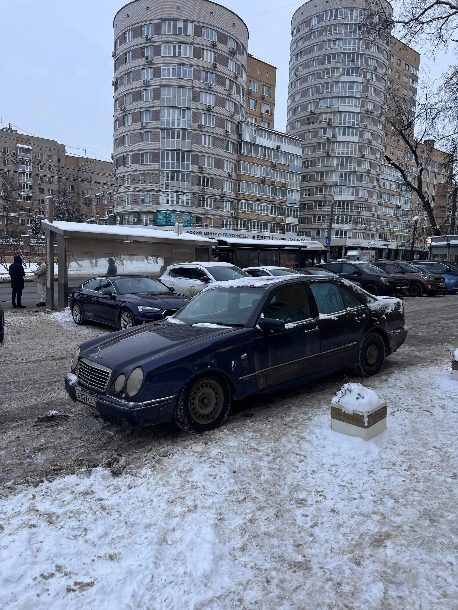 Продажа автомобиля 2.0 мт