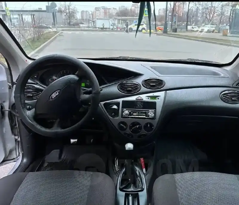 Ford Focus 2002 года