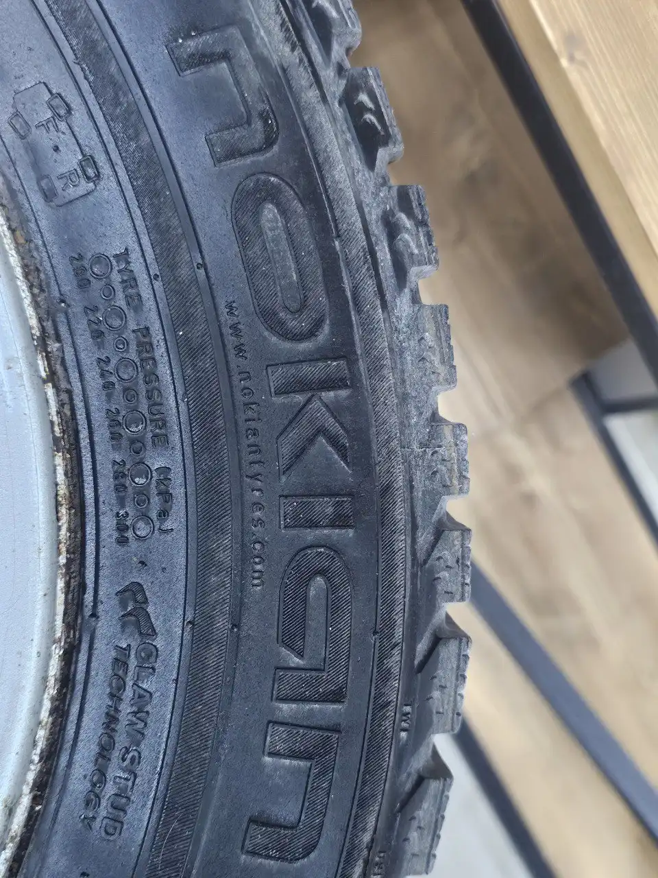 Колеса в сборе на ВАЗ 13/175/70 NOKIAN HAKKAPELIITTA - Запчасти (Авто) в Нижний Новгород