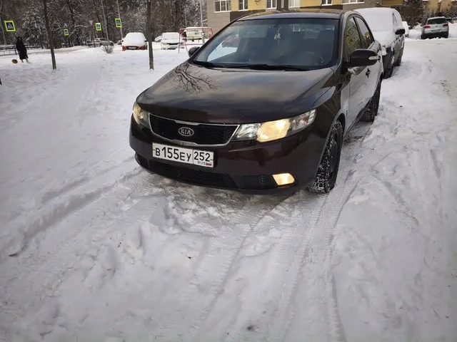 Срочная продажа Kia Cerato 2010 года - Легковые автомобили в Саров