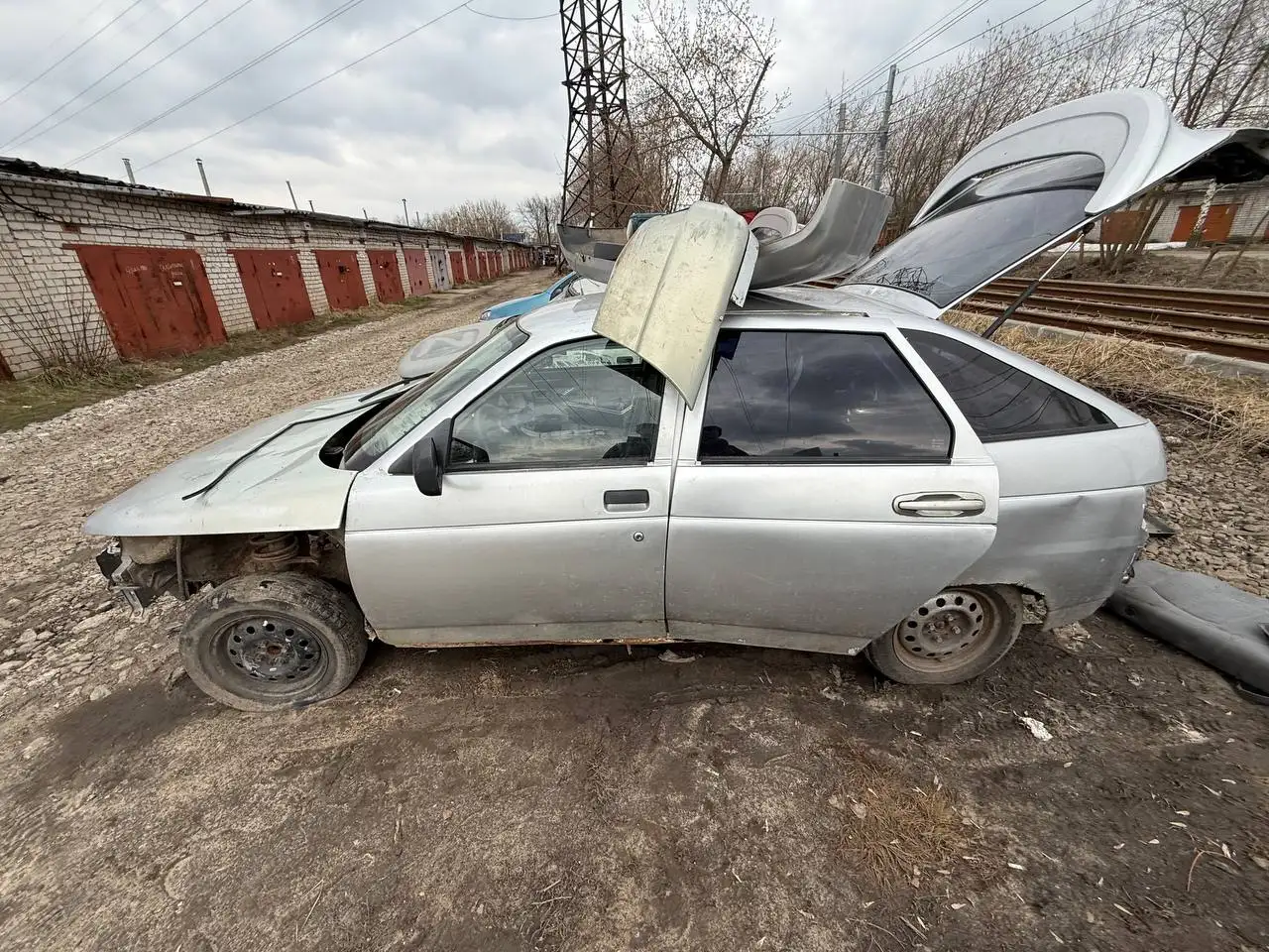 Продажа запчастей и кузова автомобиля - Кузовные детали (Запчасти) в Нижний Новгород