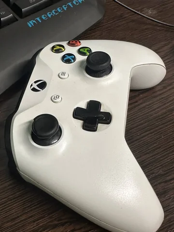 Продам геймпад от Xbox One S - Геймпады в Нижний Новгород